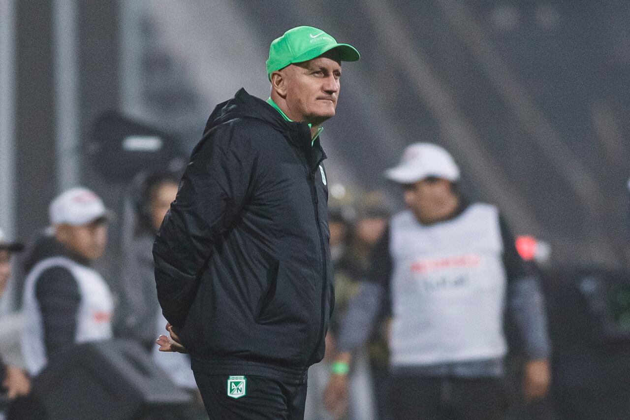 Pablo Repetto, con amplia experiencia en el fútbol, suena como una carta para dirigir a Independiente Santa Fe.