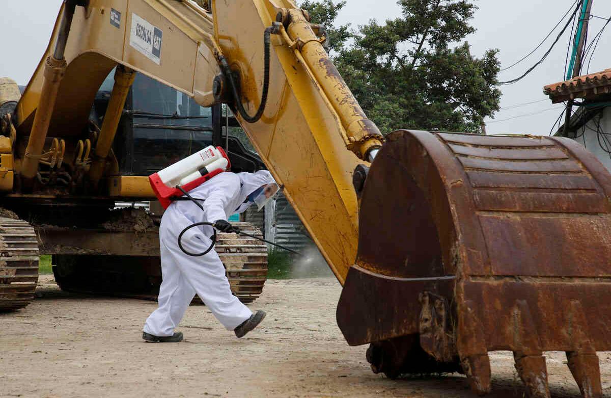 Esta misma situación se vive en todas las ciudades de Colombia: miles de hogares esperan que sus contratos se activen, que sus ventas empiecen de nuevo.