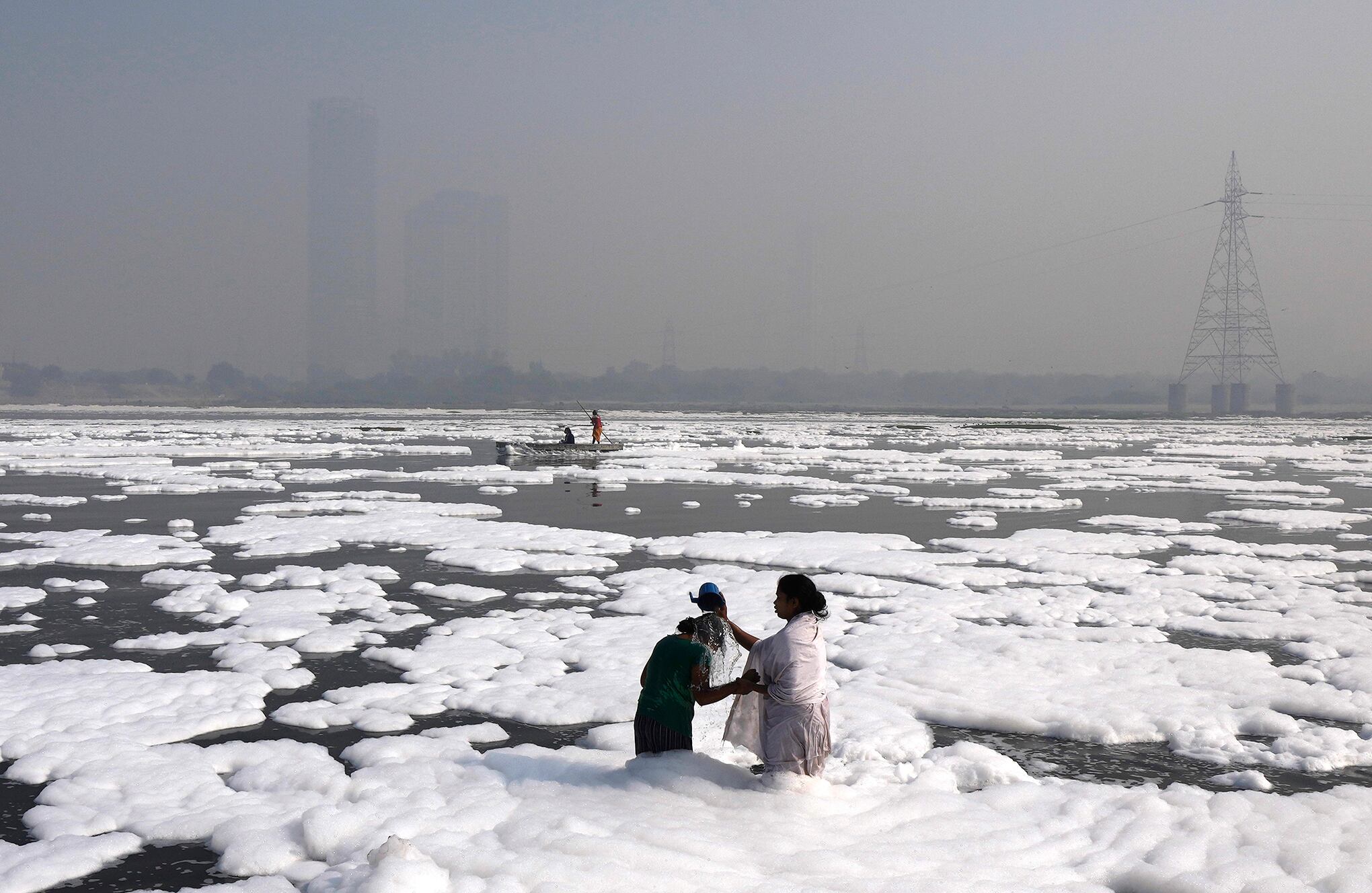 India ordena trabajar desde casa por la contaminación de Delhi