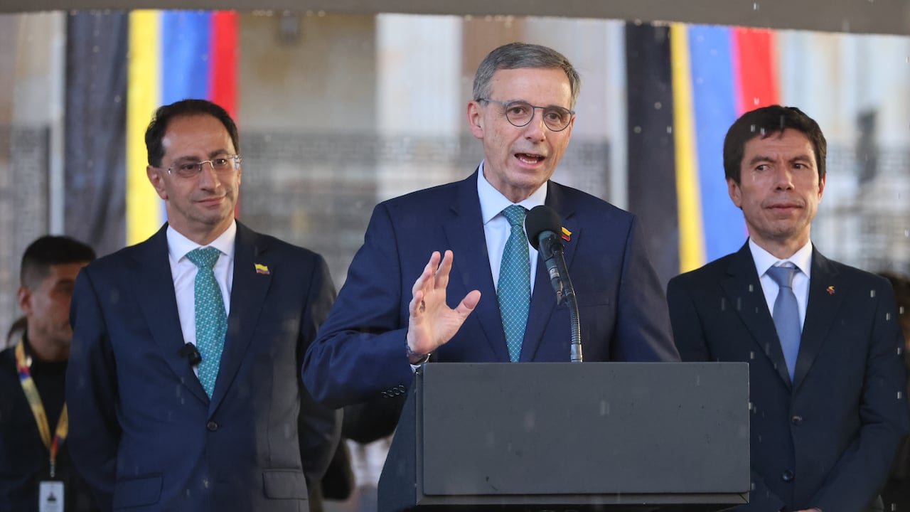 El ministro de Hacienda, Miguel Gómez, explicó que la ley de rescate económico es fundamental para conseguir los recursos del Presupuesto 2027.