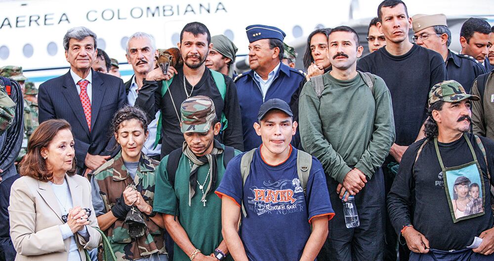 Algunas de las víctimas y militares que participaron en la Operación Jaque coinciden en que la historia que faltaba por contar es cómo una fuerza sobrenatural intervino en la hazaña militar. 