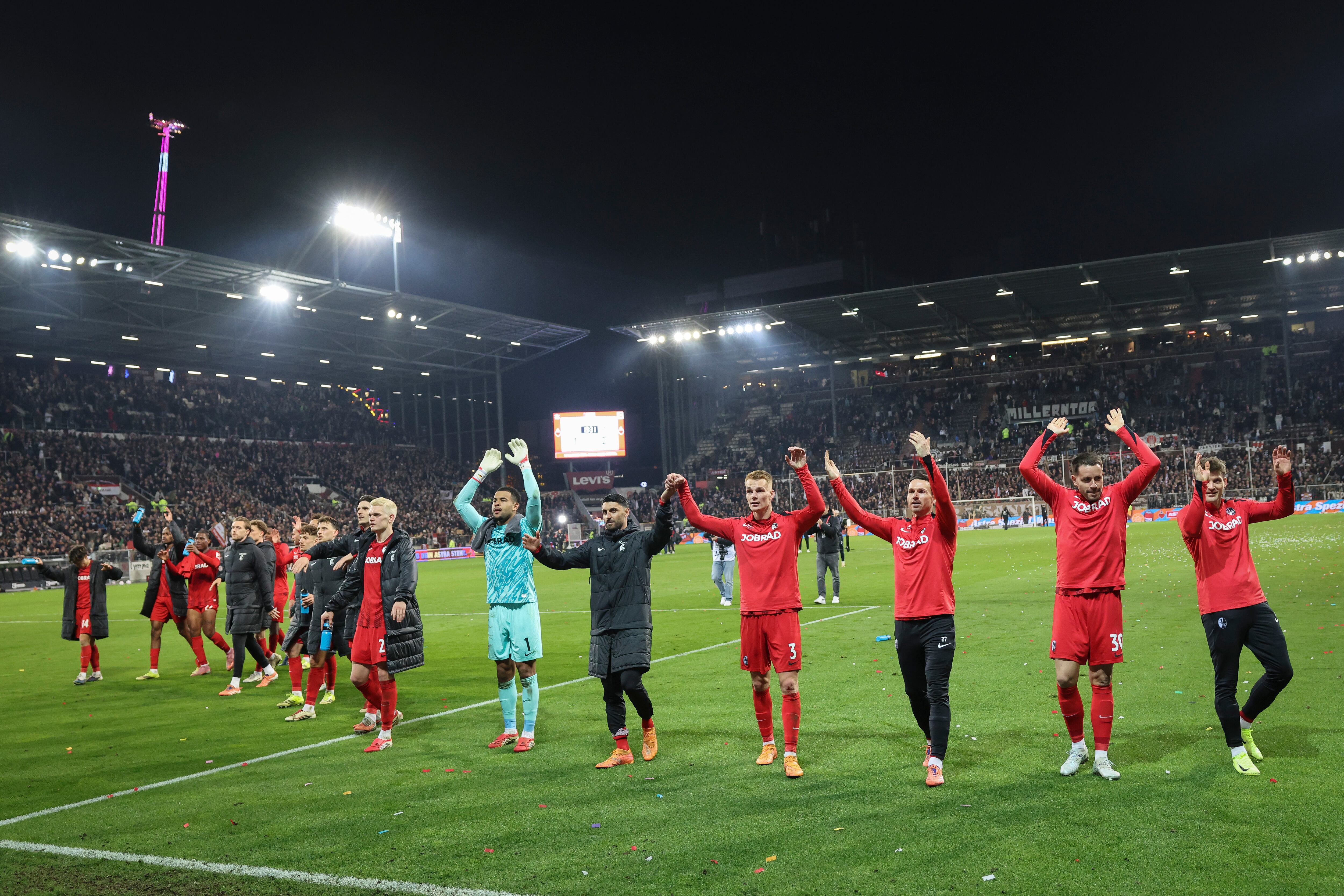 Friburgo, además de pelear en Bundesliga, también tiene en la mira la Europa League.