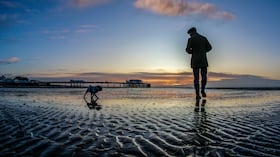 Hombre con su mascota