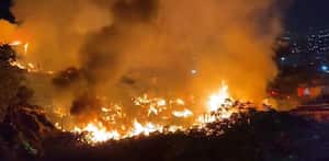 Un incendio de grandes proporciones se presentó en la capital durante la madrugada. Foto: Redes sociales