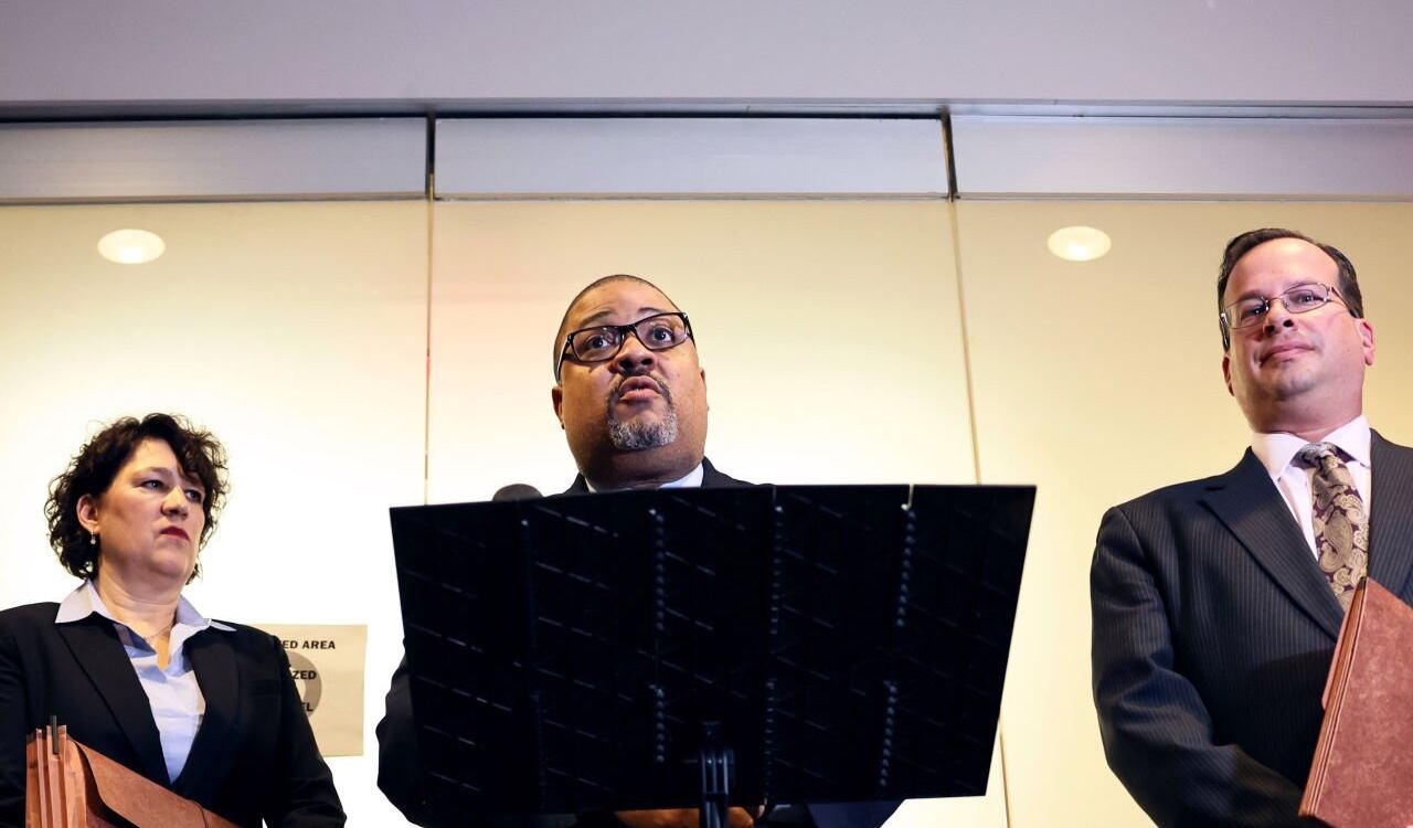 El fiscal Alvin Bragg fue quien dio la sentencia en contra de la Trump Organization