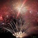 La pólvora también se tomó Manila, la capital de las Filipinas. Tradicionalmente los filipinos reciben el año nuevo con pirotecnia, petardos y lo que haga el mayor ruido posible. (AP)