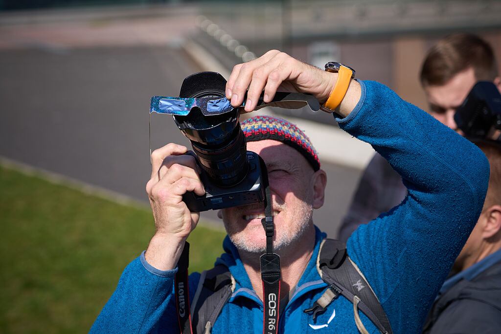 Las imágenes del eclipse recorrieron el mundo, mostrando un fenómeno de gran belleza.