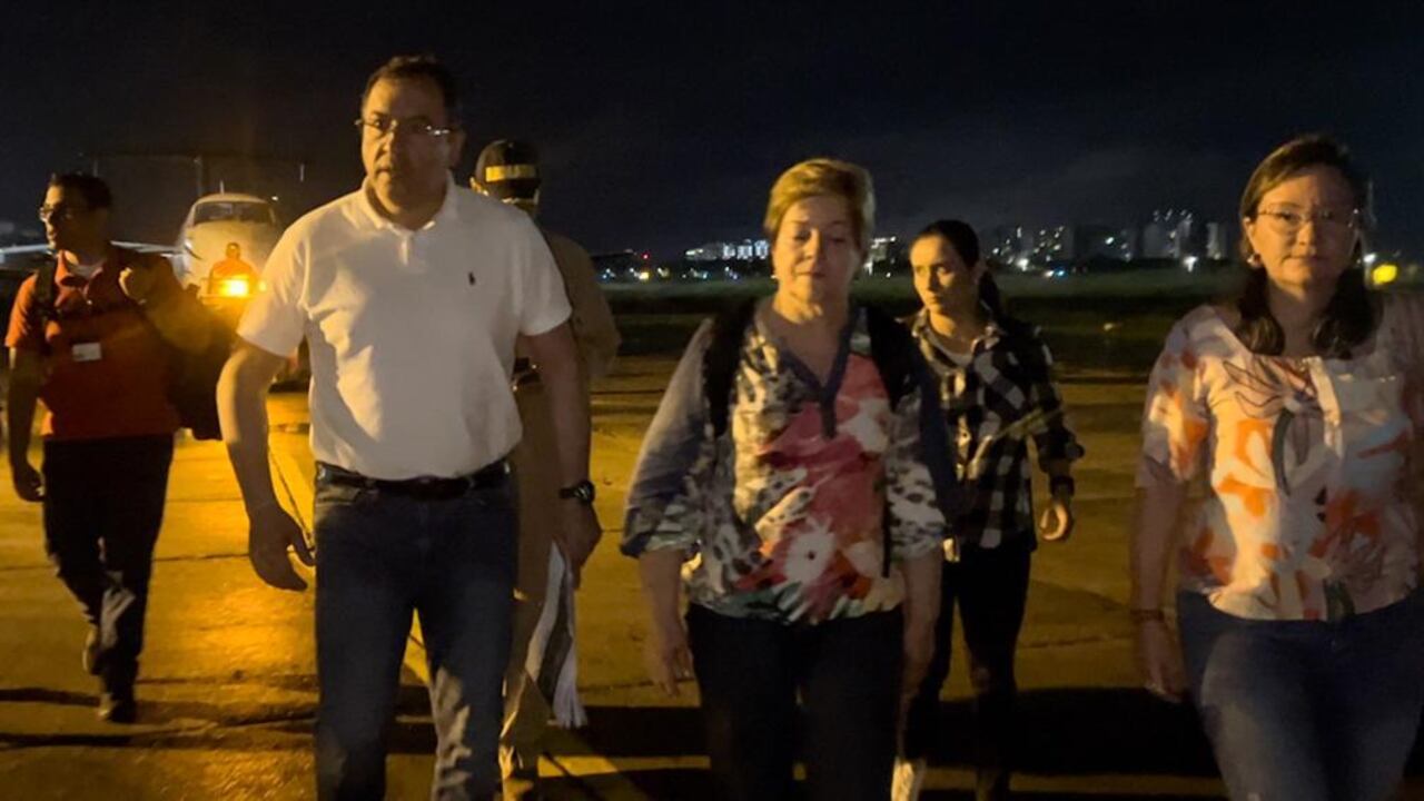 Comitiva del Gobierno de Gustavo Petro en Cartagena, para atender emergencia invernal registrada en las últimas horas.