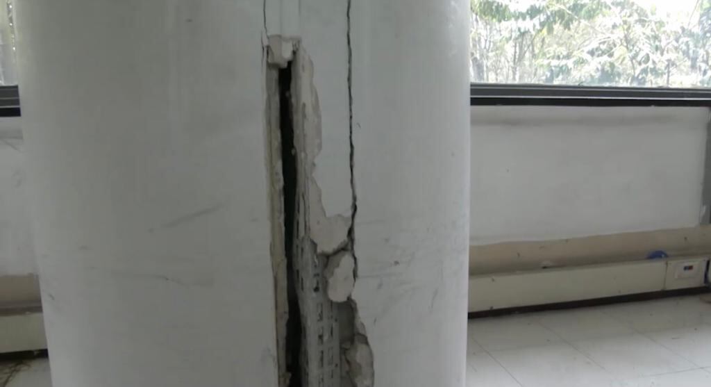 Edificio Ministerio de Defensa en demolición