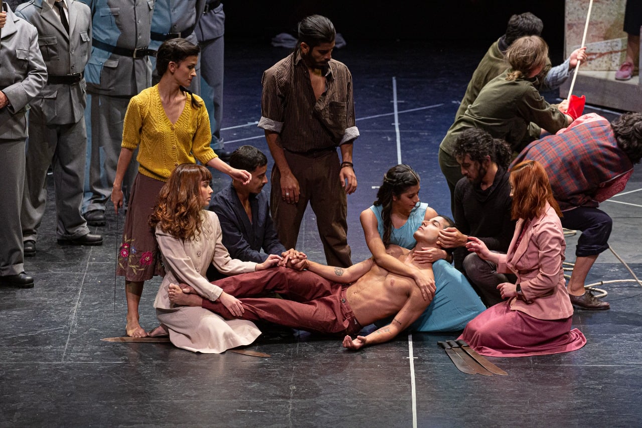 Ópera ‘Tosca’ de Giacomo Puccini vuelve a Colombia tras 24 años, y con elenco nacional encabezado por Valeriano Lanchas. Se presenta en el Teatro Mayor Julio Mario Santo Domingo del 17 al 19 de diciembre de 2021.