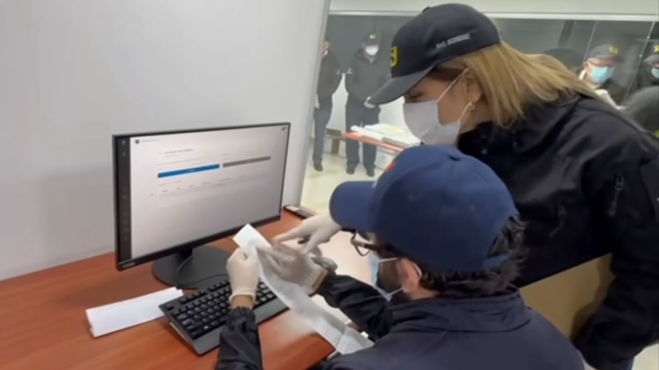 La presidenta del TSJ hace presencia en las salas de resguardo de las actas en el CNE.