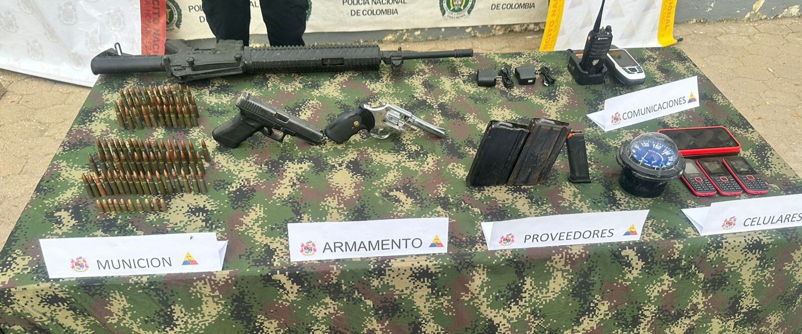 Elementos incautados por el Ejército Nacional al Tren de Aragua.