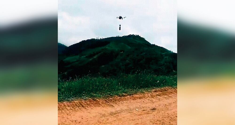 Los ataques con drones cargados de explosivos contra los militares van en aumento.