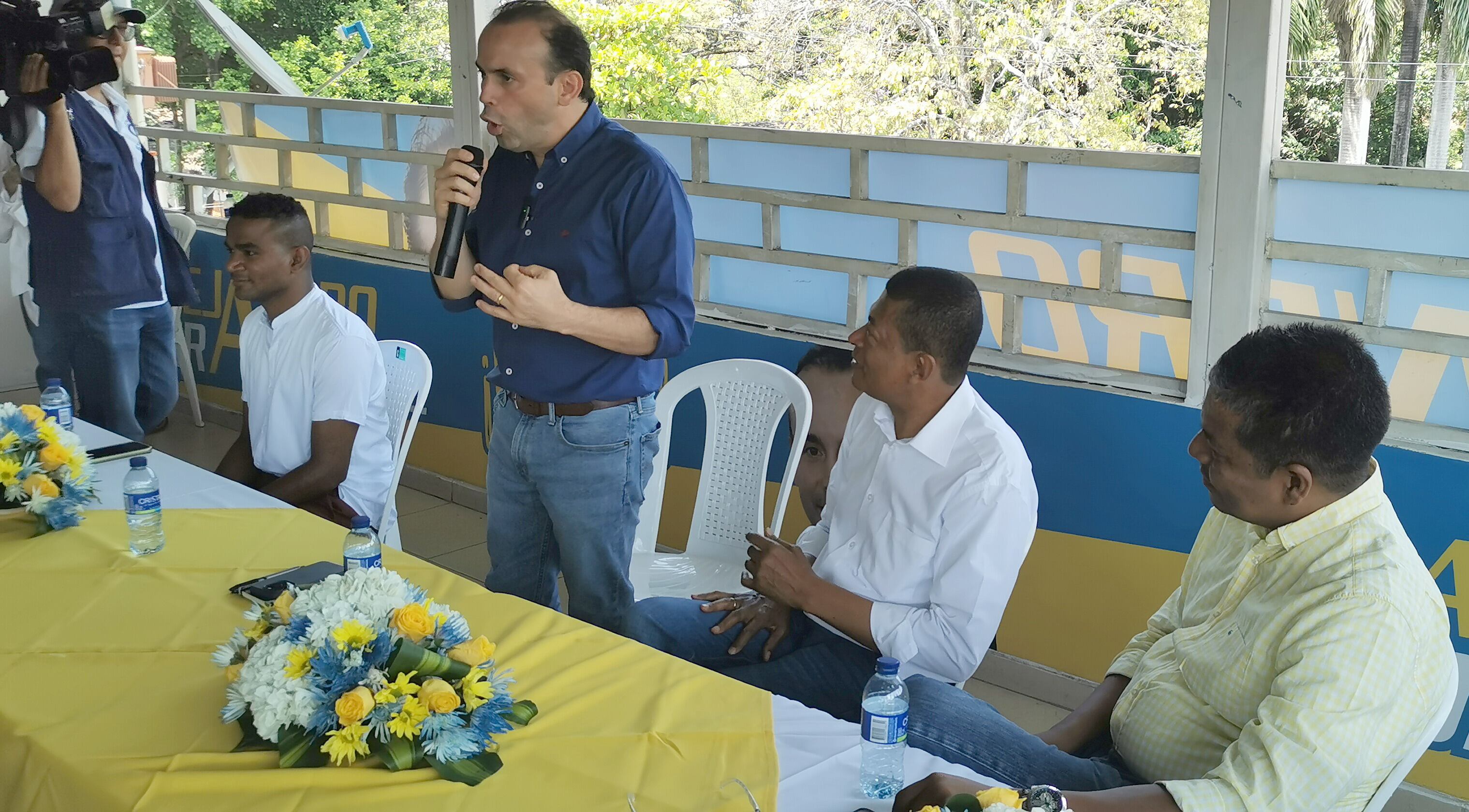 Cali. Política, Lanzamiento de la nueva sede "casa amarilla" de Alejandro Eder en el oriente de la ciudad. Foto José L Guzmán. El País, agosto 10-23
