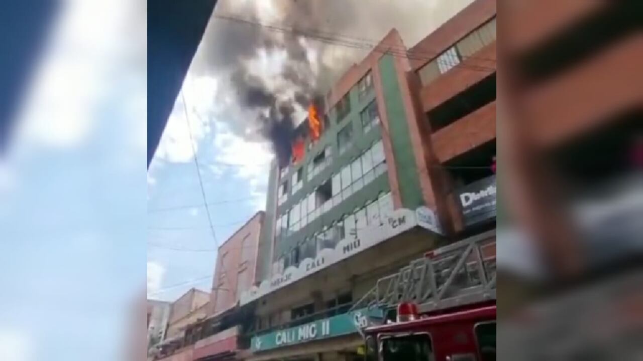 Comerciantes afectados por incendio en el centro de Cali están en incertidumbre.