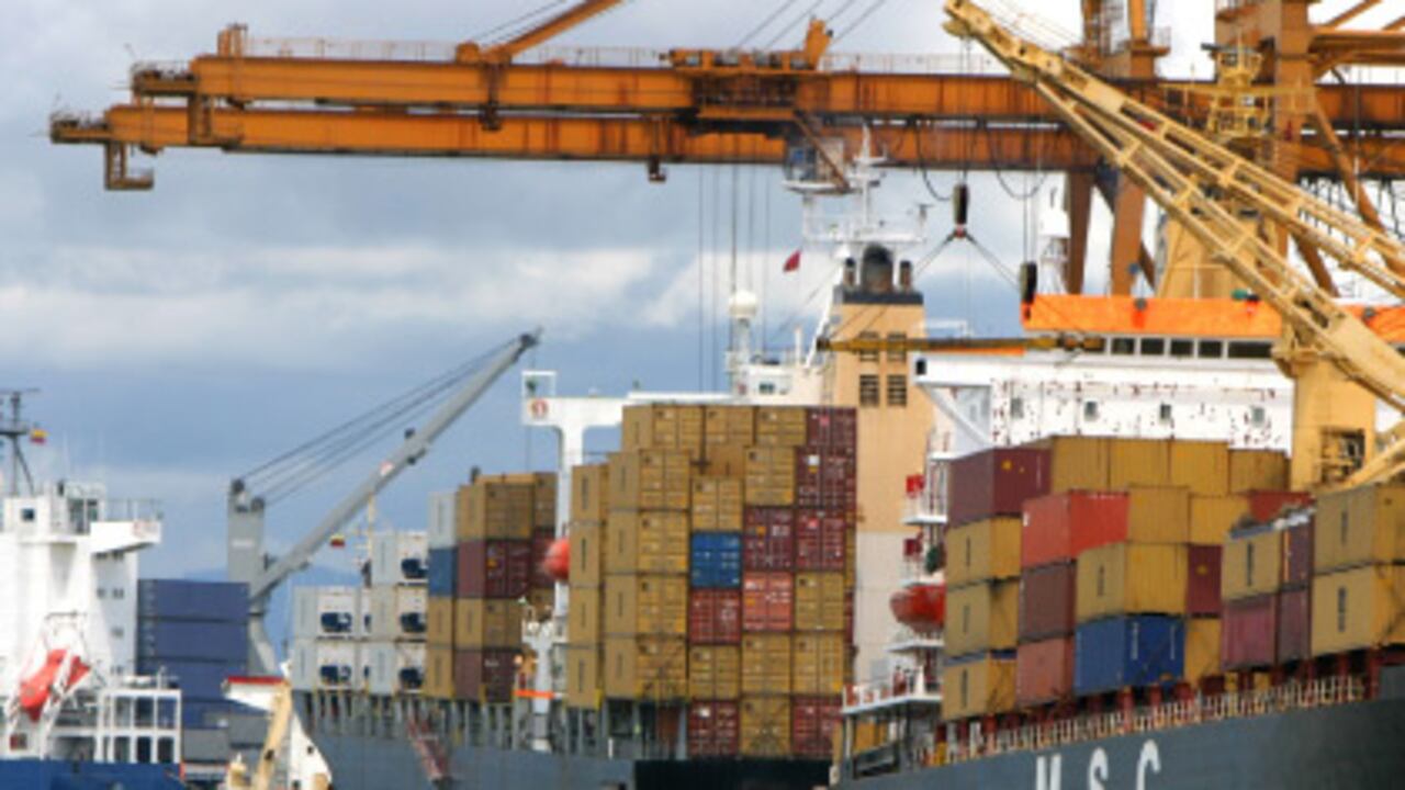 ADUANA
El puerto de Buenaventura afronta graves problemas logísticos y sociales.