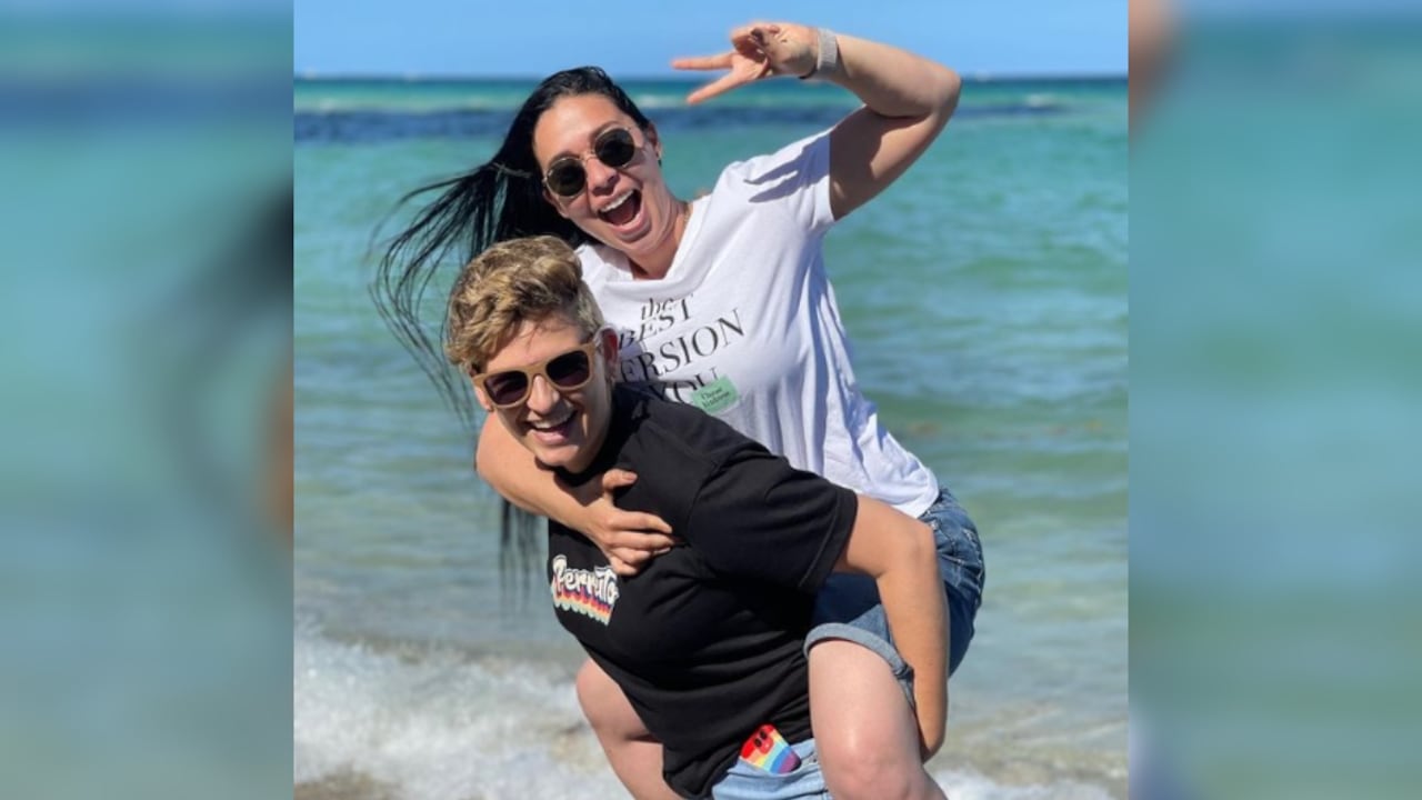 La presentadora Camila Chaín y su esposa serán mamás