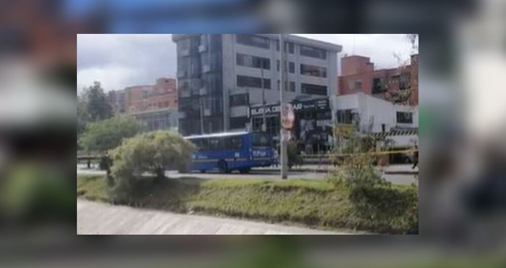 El accidente se presentó en la calle 127 con carrera 18B en el sentido occidente - oriente