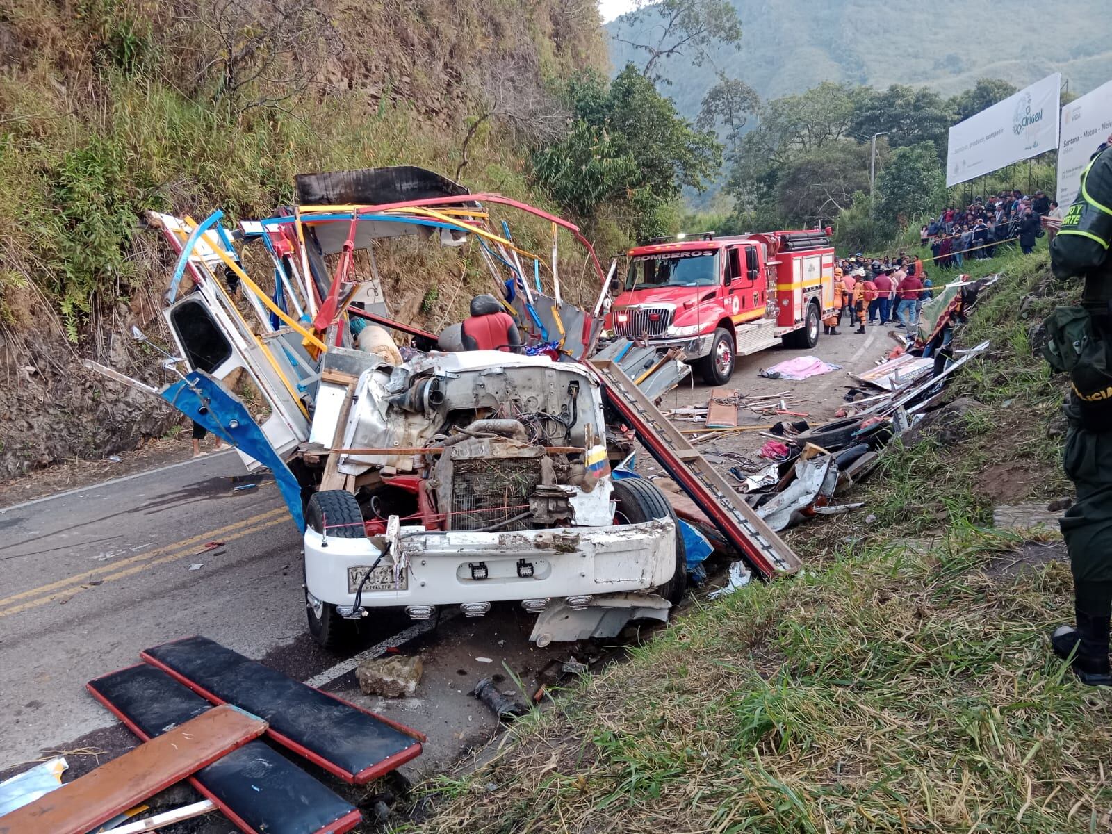 Bus que colisionó en el Huila.