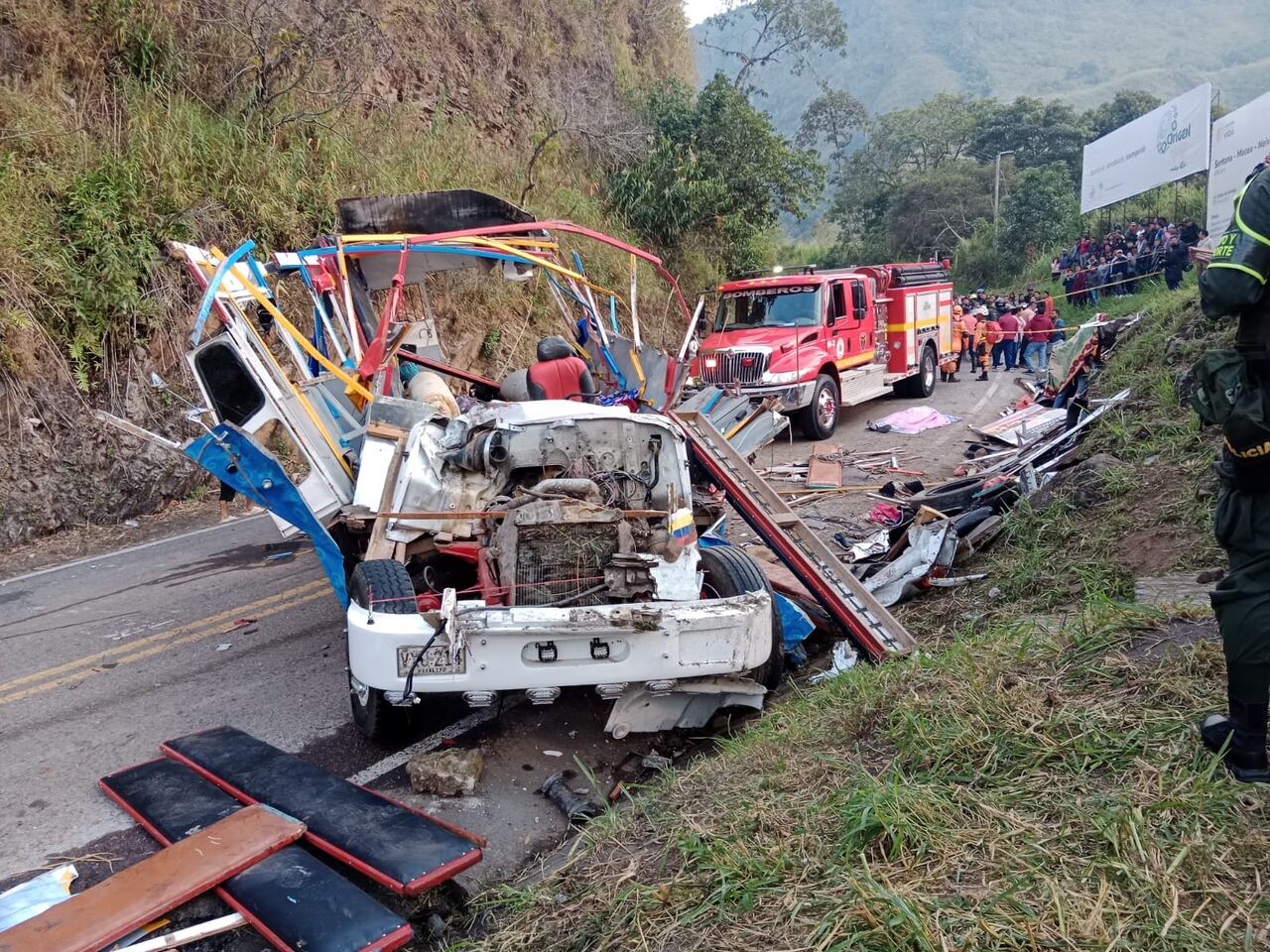 Bus que colisionó en el Huila.