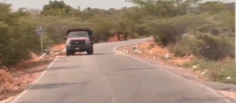 Vehículo que usó el ELN para lanzar explosivos contra el Ejército en La Guajira.