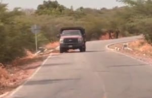 Vehículo que usó el ELN para lanzar explosivos contra el Ejército en La Guajira.