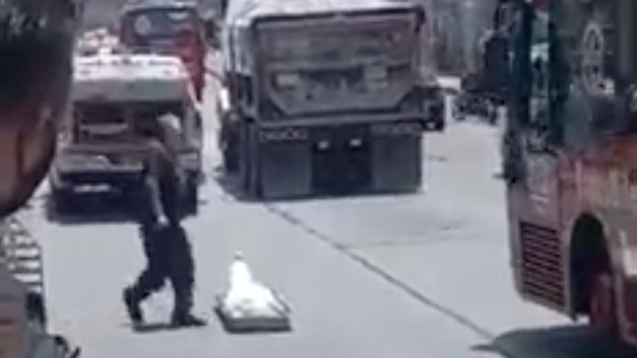 Cadáver en plena vía pública