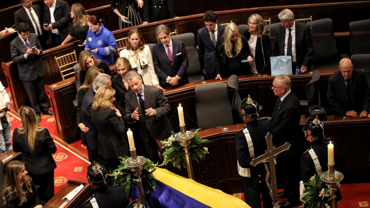 Expresidente Juan Manuel Santos y su esposa Clemencia de Santos, en el Congreso.