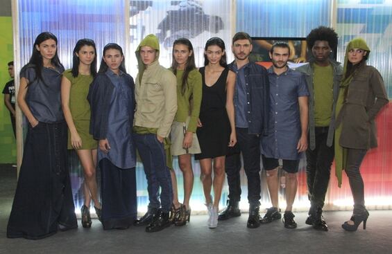 En los tres días de feria los asistentes vieron de primera mano las tendencias de la moda para las temporadas primavera verano 2014 y otoño invierno 2014-2015. En la imagen la Pasarela Fabrico por Camilo Álvarez.