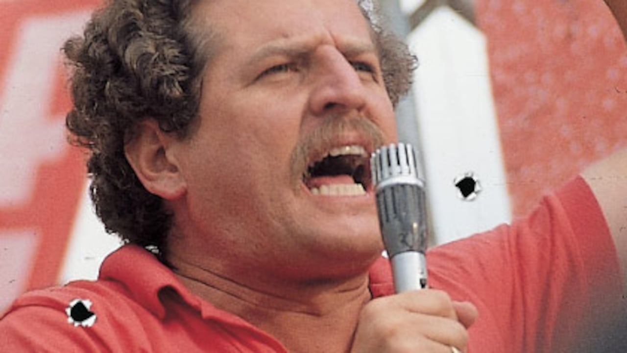 Cuando sólo faltan 45 días hábiles para que cese la acción penal sobre posibles culpables del magnicidio de Luis Carlos Galán que no hayan sido acusados, el fiscal general Mario Iguarán tuvo que catalogar el crimen como de lesa humanidad para evitar la impunidad