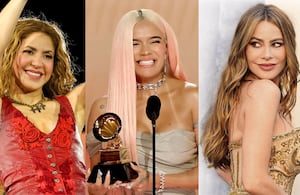 Shakira recibió su placa en 2011, Sofía Vergara en 2015 y Karol G la recibirá en 2027.