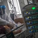 Murió la primera persona por reinfección de la Covid-19