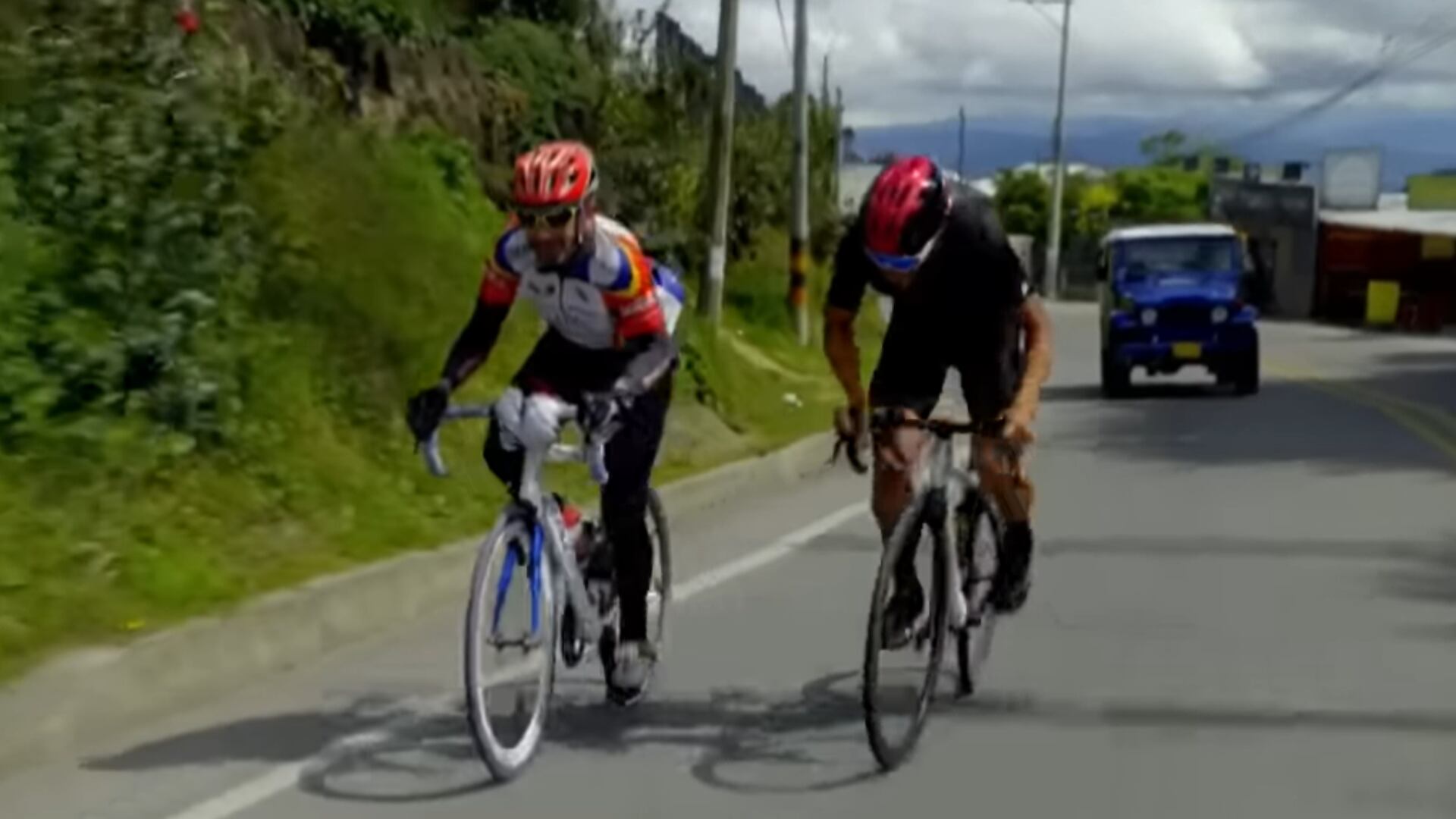 Luis Carlos Méndez en su bicicleta