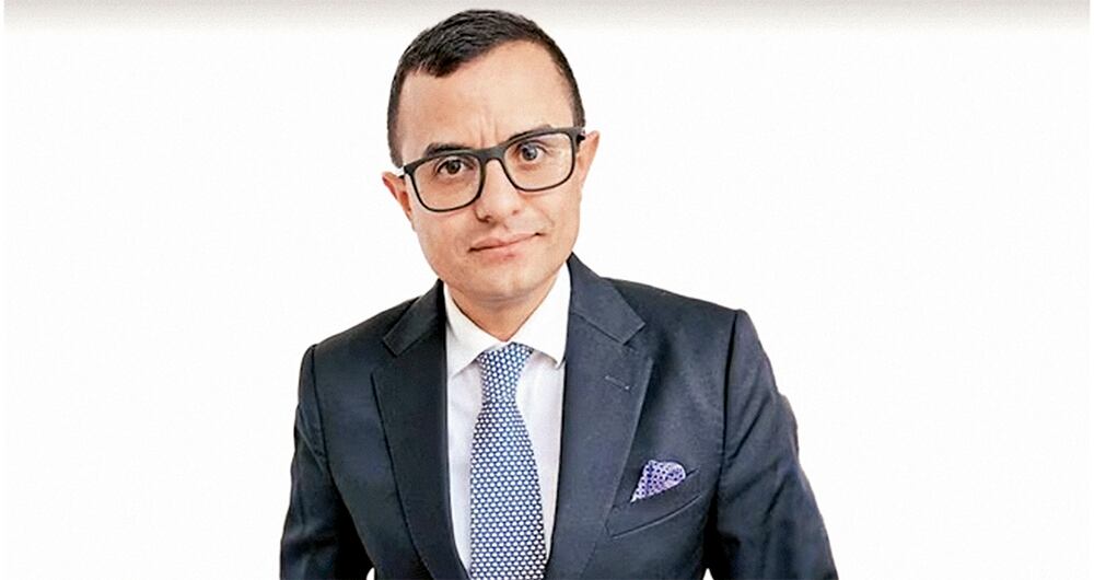 Misael triana Director de Triana abogados  