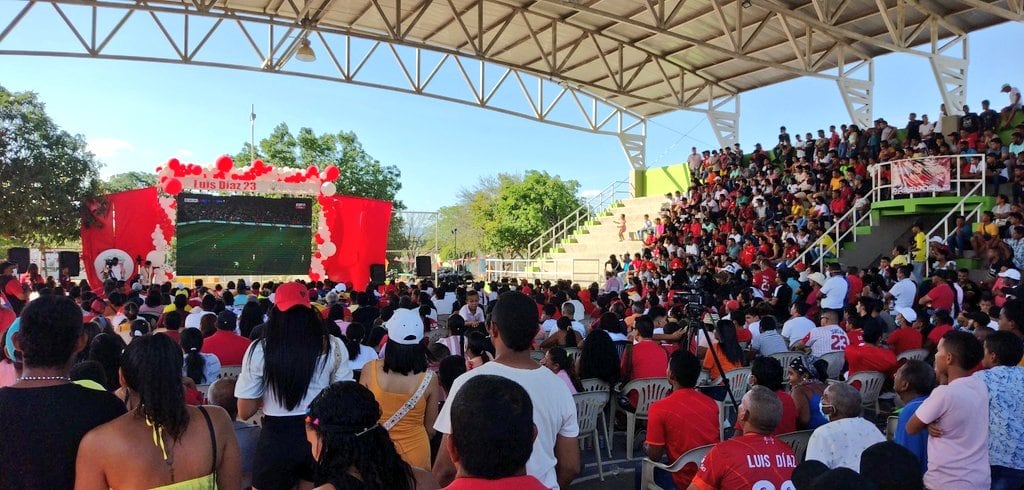 Así se vive la final de Champions League en Barrancas, La Guajira.