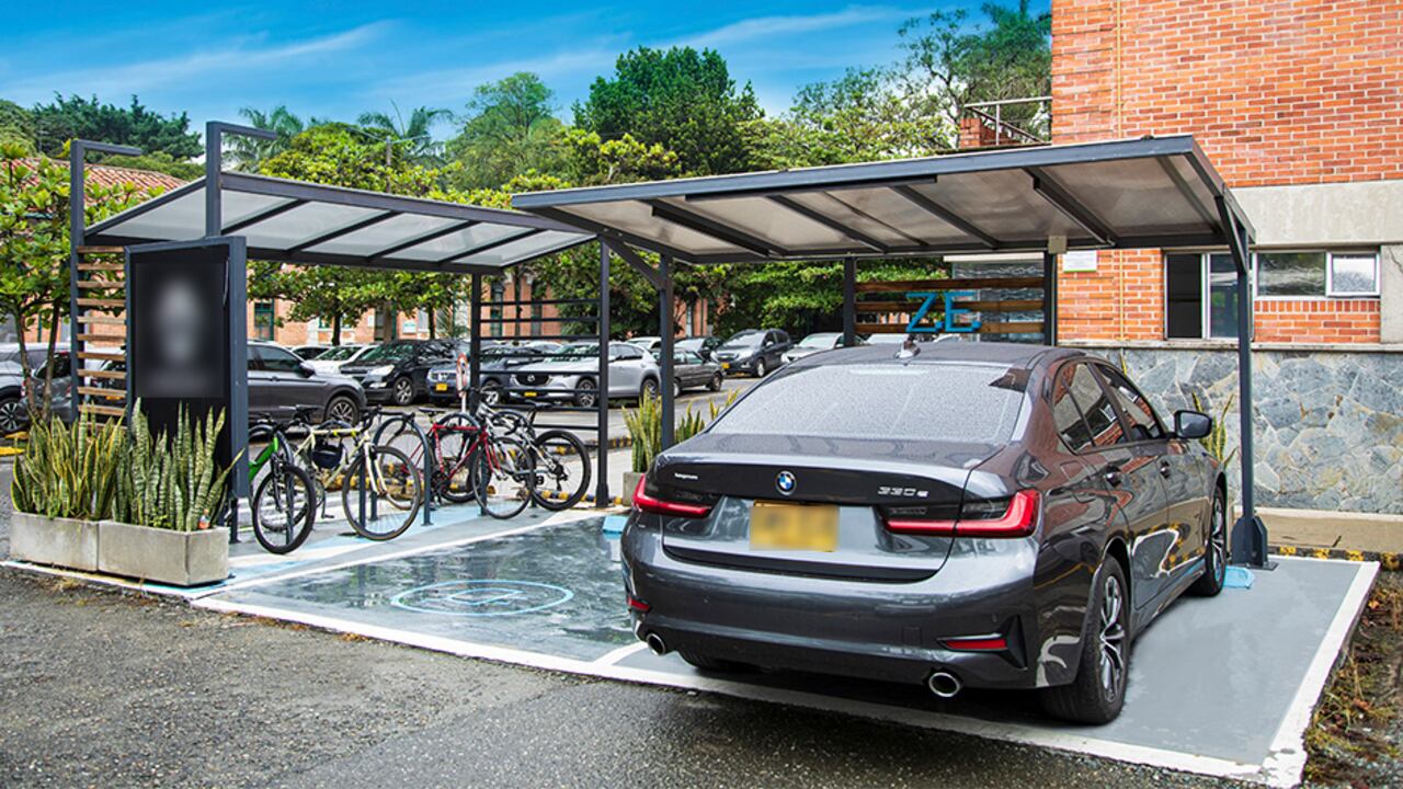 Centro de carga eléctrica gratuita para vehículos en Medellín.
