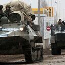 Vehículos del Ejército de Rusia vistos el 25 de febrero en Armyansk, Crimea. (Foto: Stringer | AFP)