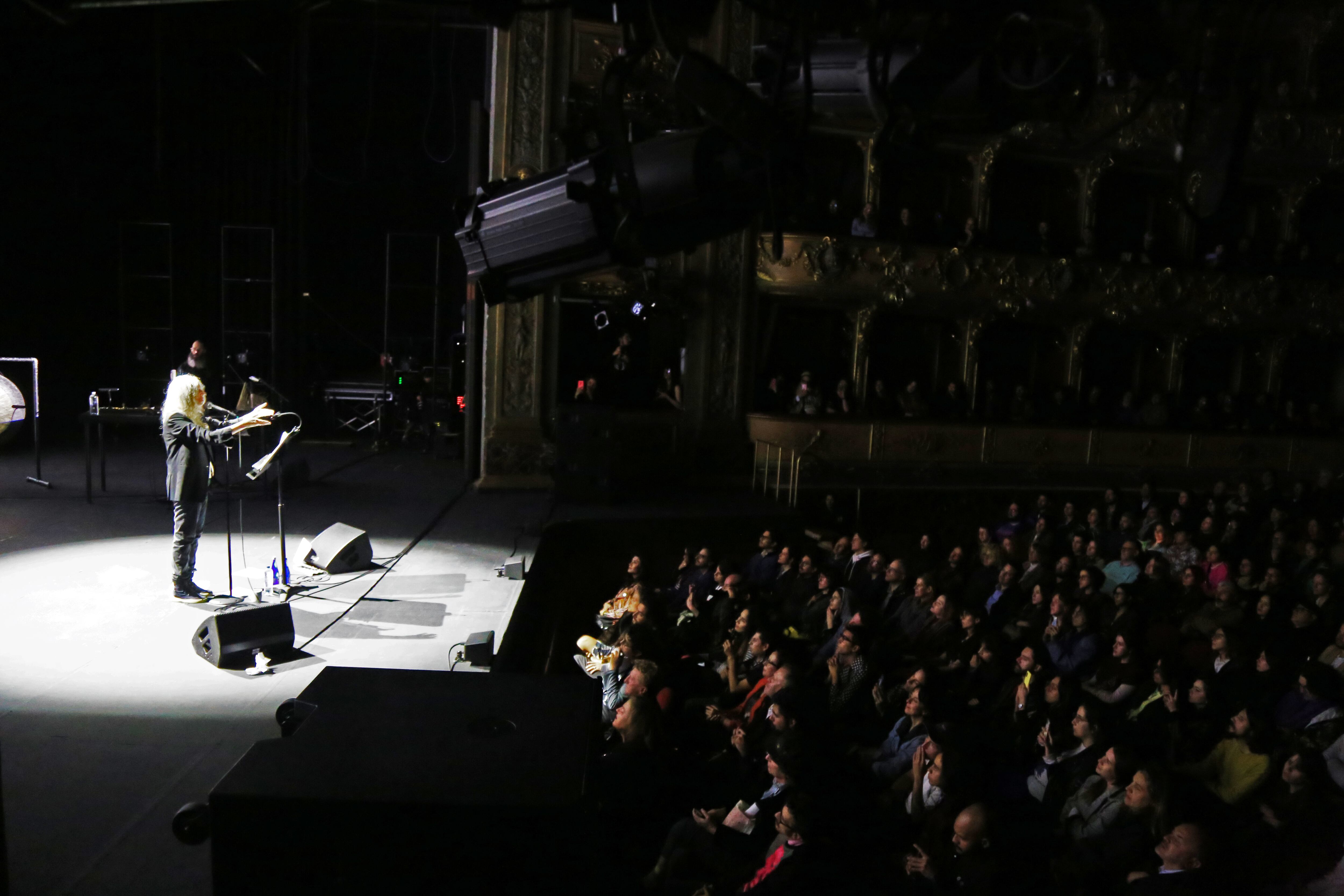 'Correspondences' en el Colón / Patti Smith y Soundwalk Collective