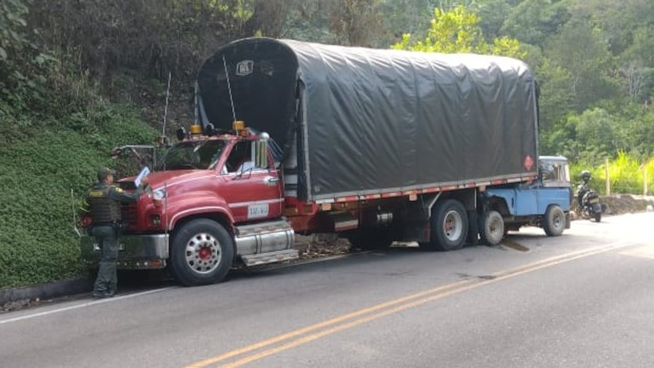 Accidente en la vía Rionegro - El Playón, Santander.