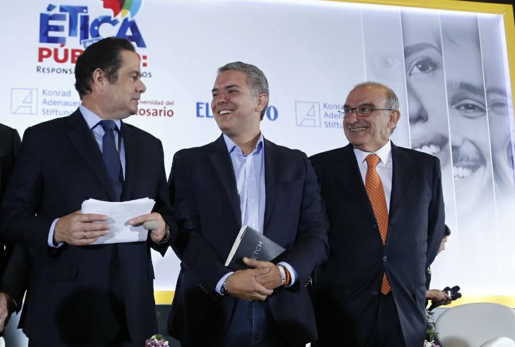 Germán Vargas, Iván Duque y Humberto de la Calle en su primer debate.
