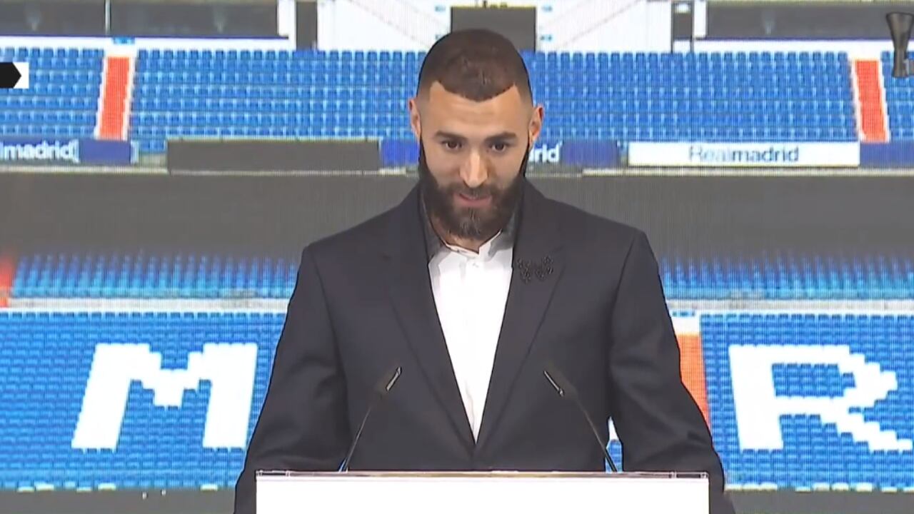 Karim Benzema durante su discurso en la despedida del Real Madrid