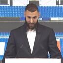 Karim Benzema durante su discurso en la despedida del Real Madrid