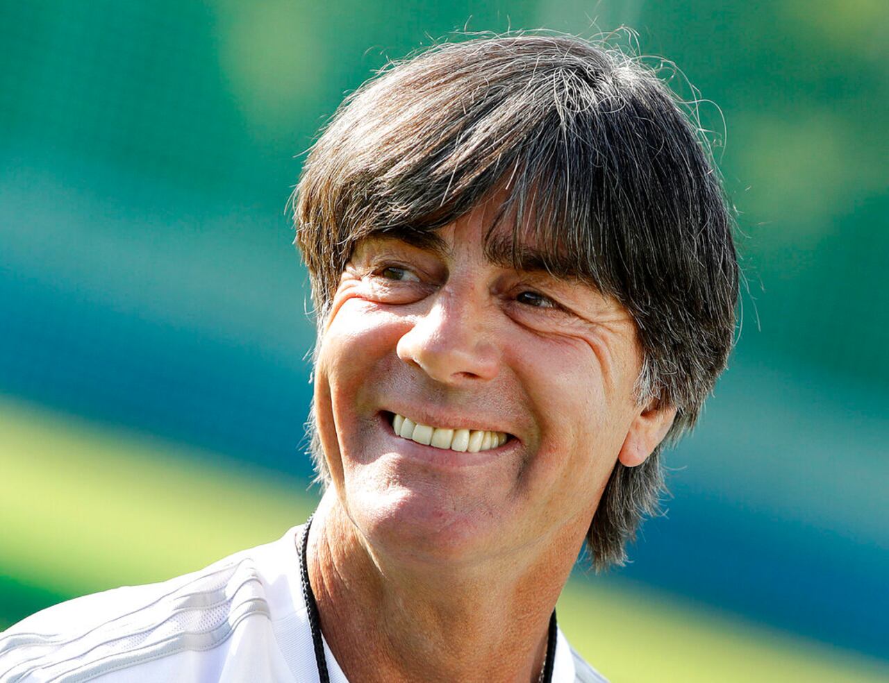 A sus 61 años, Löw afirma en un comunicado estar “lleno de orgullo y de una enorme gratitud”, tras quince años al frente de la Nationalmannschaft, a la que condujo al título en el Mundial de Brasil-2014.