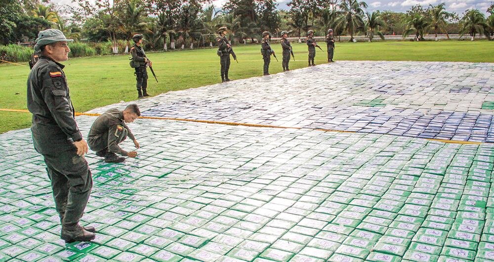   Los carteles internacionales de droga cambian armamento por grandes cantidades de cocaína que exportan hacia EE. UU. y Europa.