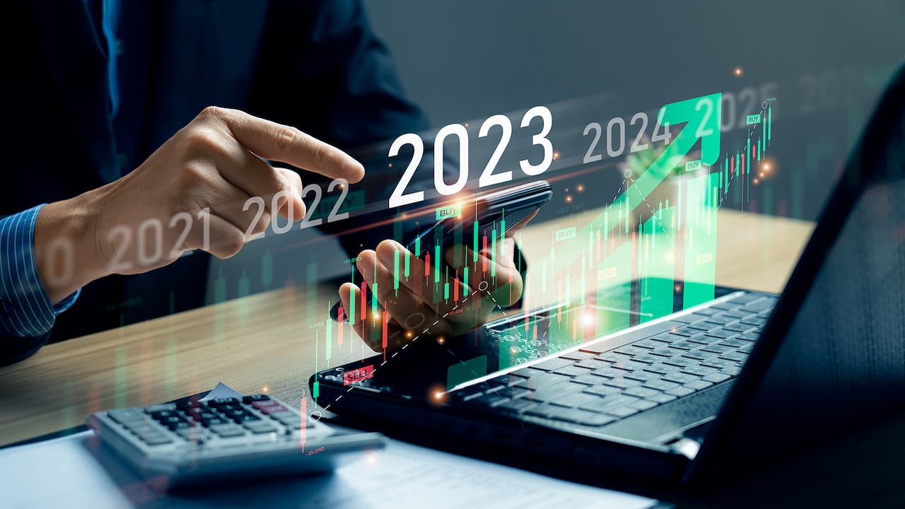 El cierre de 2023 luce enredado en materia económica, ¿qué se puede ...