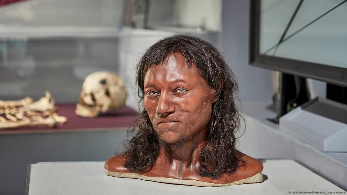 Los hermanos Kennis esculpieron cada músculo facial de esta figura milenaria.