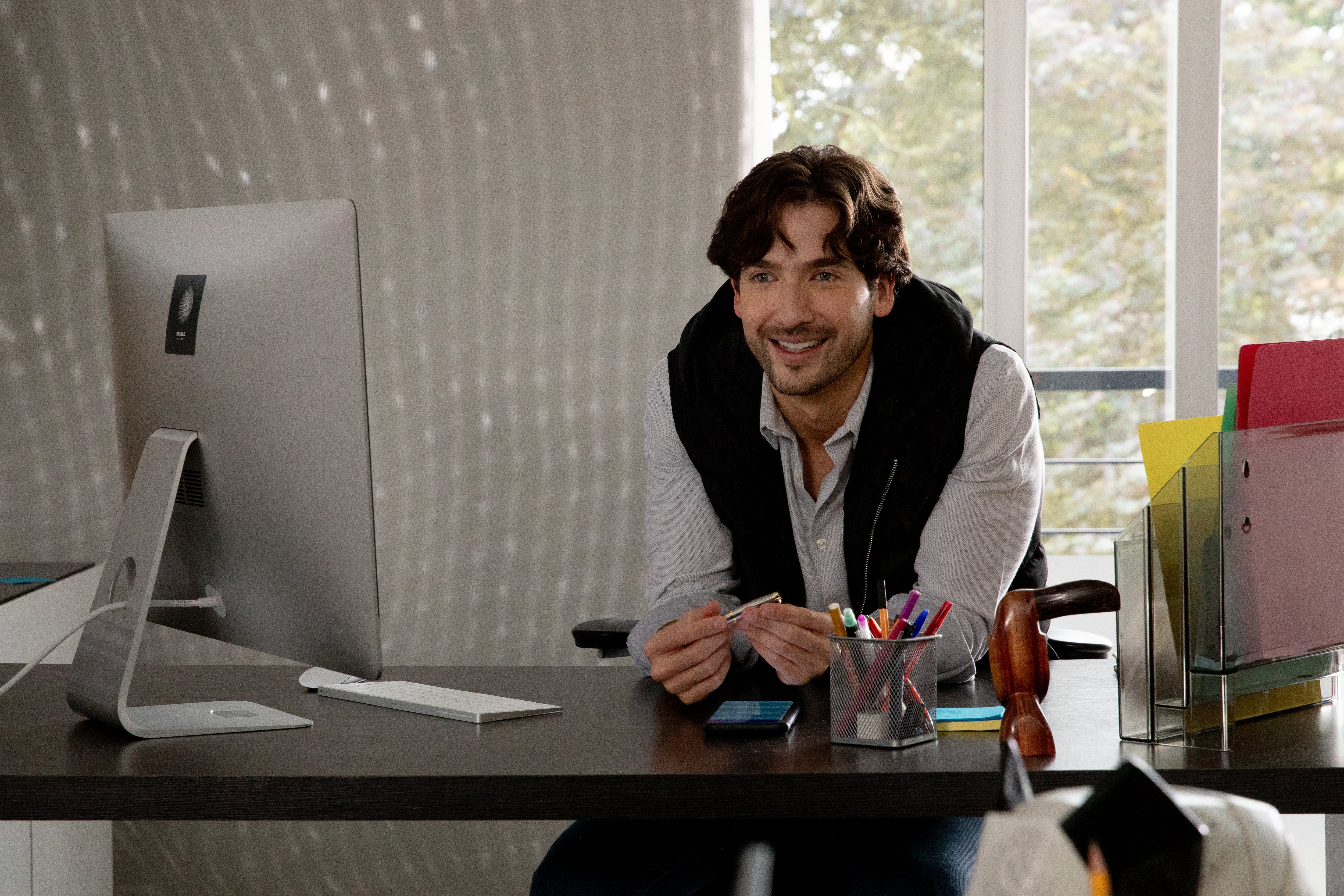 Carlos ha participado en varias novelas colombianas, entre ellas Padres e Hijos y el remake de Francisco el Matemático.