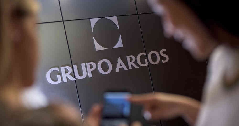 Sobre el tema, el presidente del Grupo Argos, Jorge Mario Velásquez, le envió una carta al jefe de Estado, en la que rechazó de forma contundente la acusación.