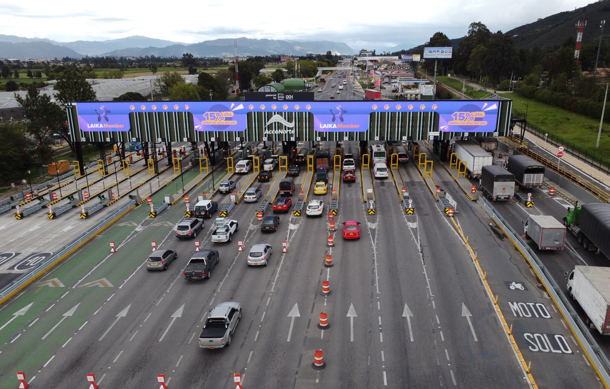 Salida de viajeros  Autopista Norte Bogotá