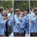 Verónica estaba acompañada de una senadora de la República.